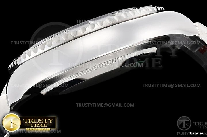 0224 Modern ROLYM173B – YachtMaster 1072